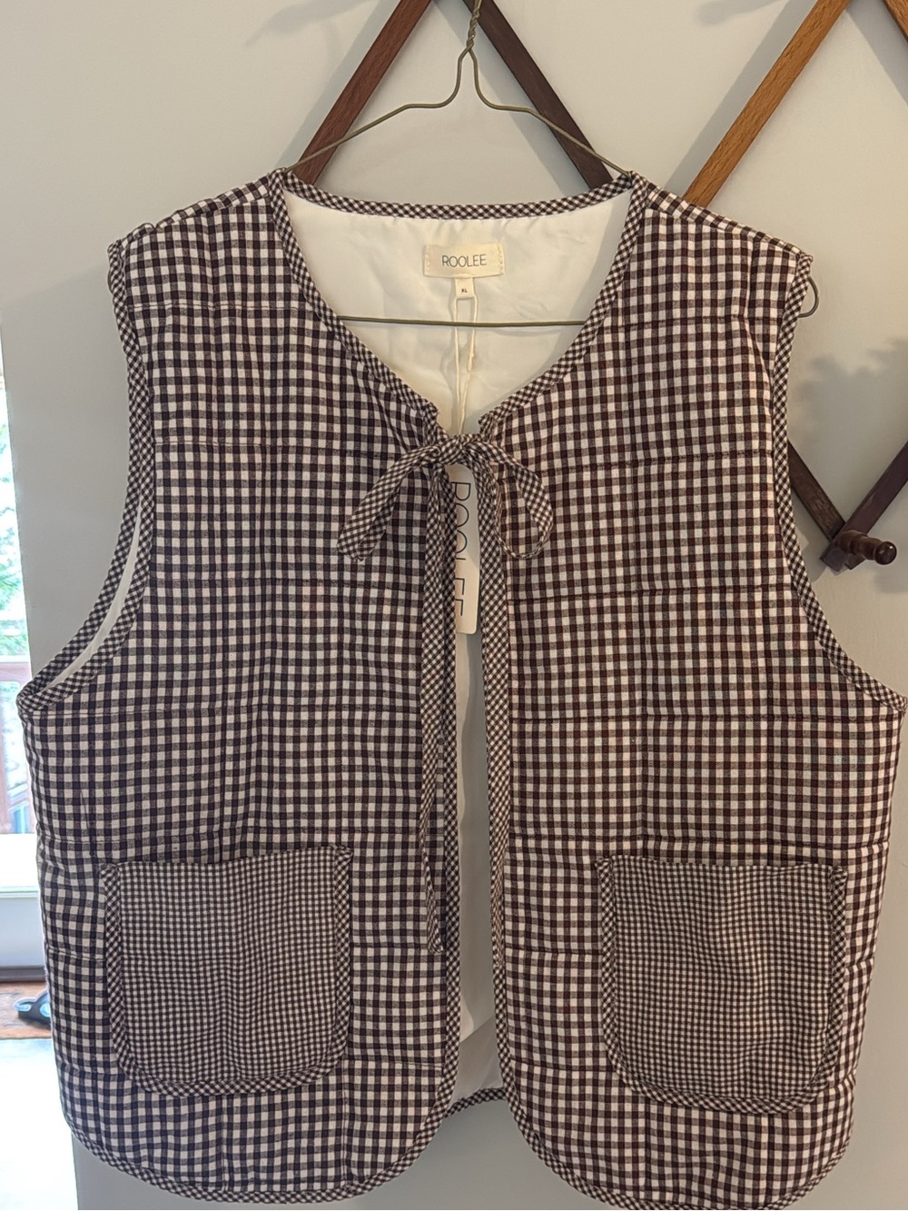 roolee vest nwt